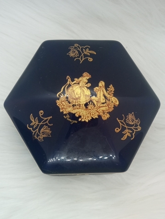 Limoges Other - LIMAGES CASTLE FRANCE TRINKET BOX